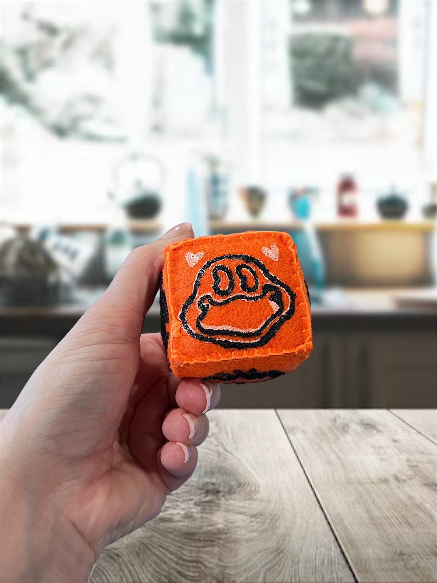 Jack-O-Lantern Felt Pin Cushion