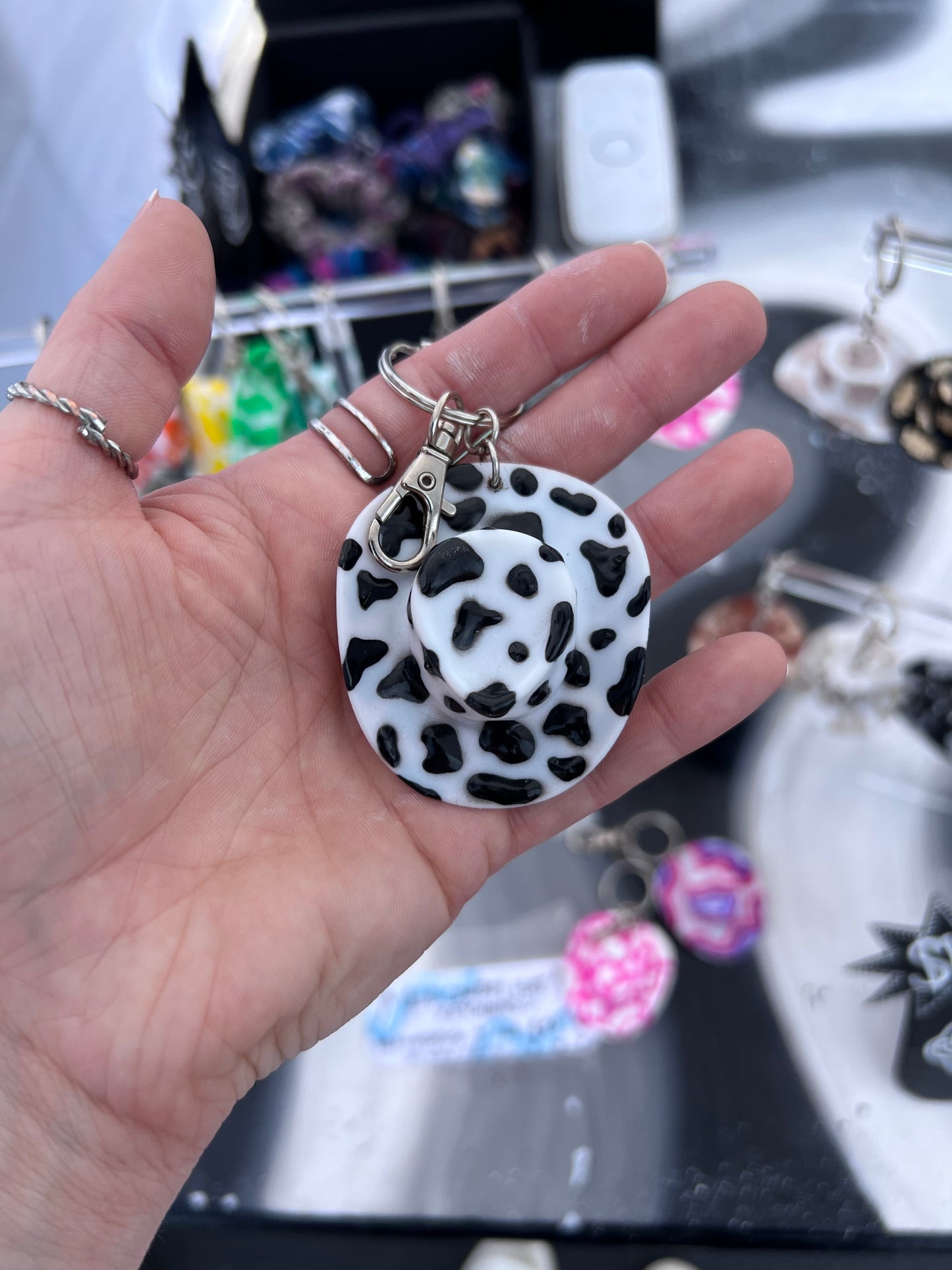 Cow Print Cowboy Hat Keychain (BLACK)