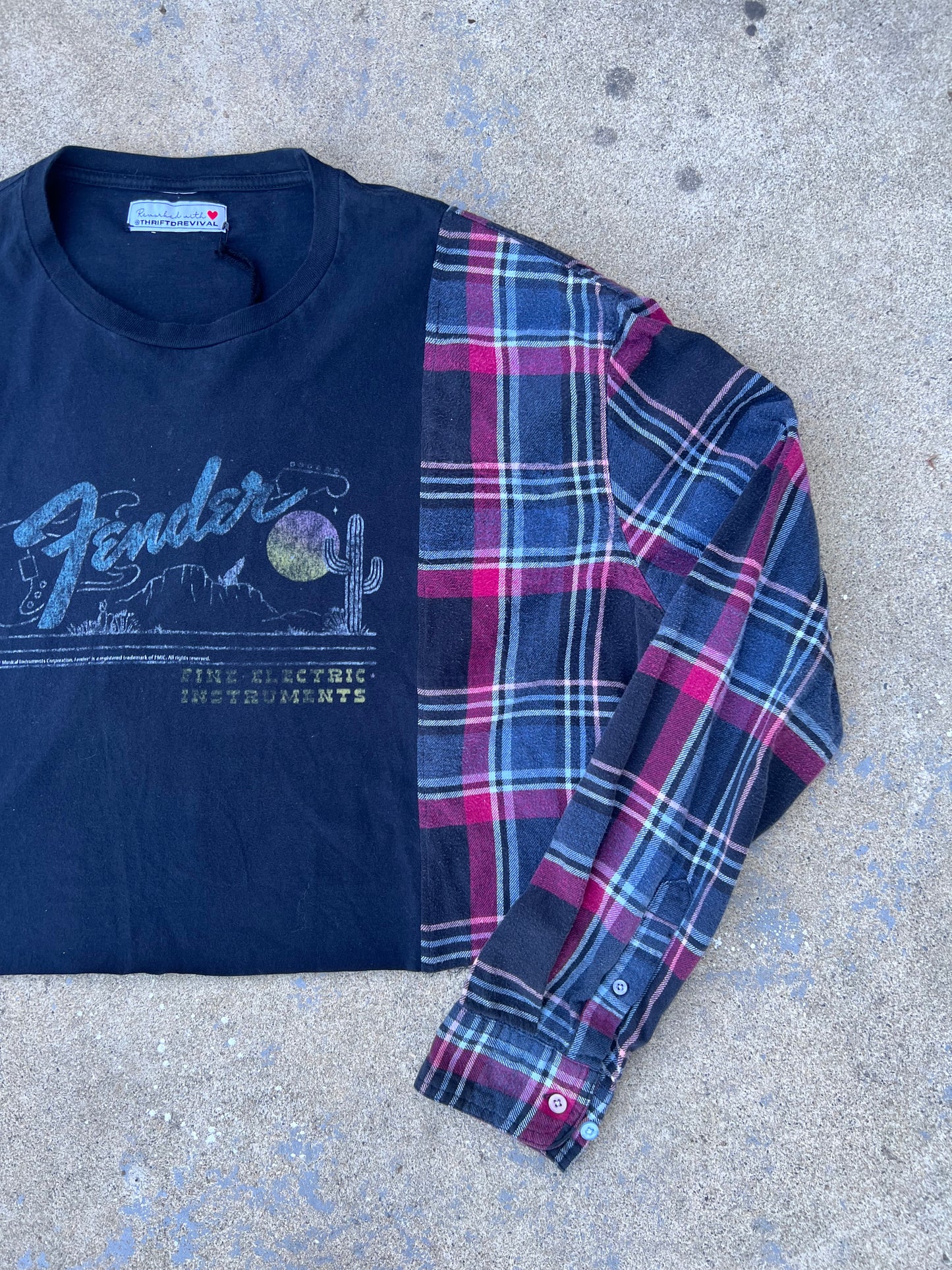 Fender Two Tone Cropped Flannel Pullover Top