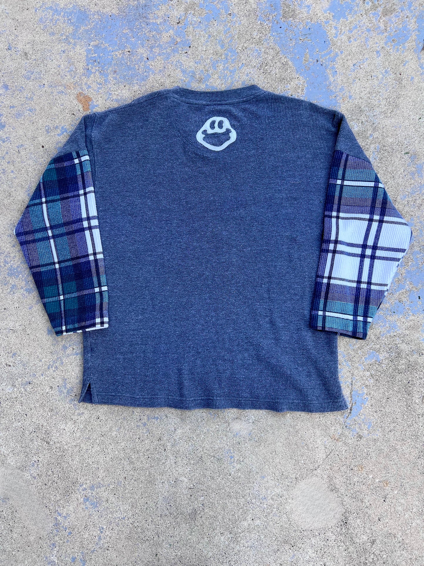 Detroit D Flannel + Henley Pull Over Top