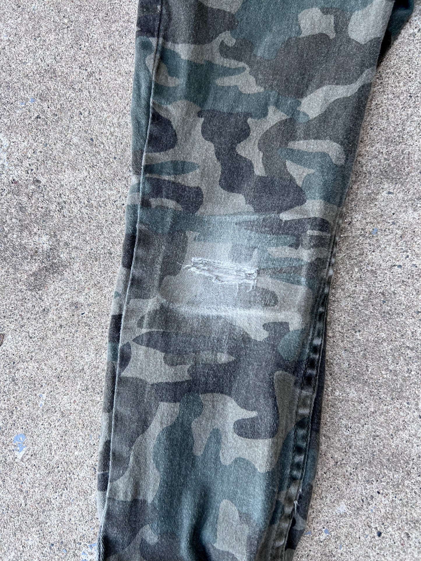 Vintage Kid's Levi's Camo Joggers