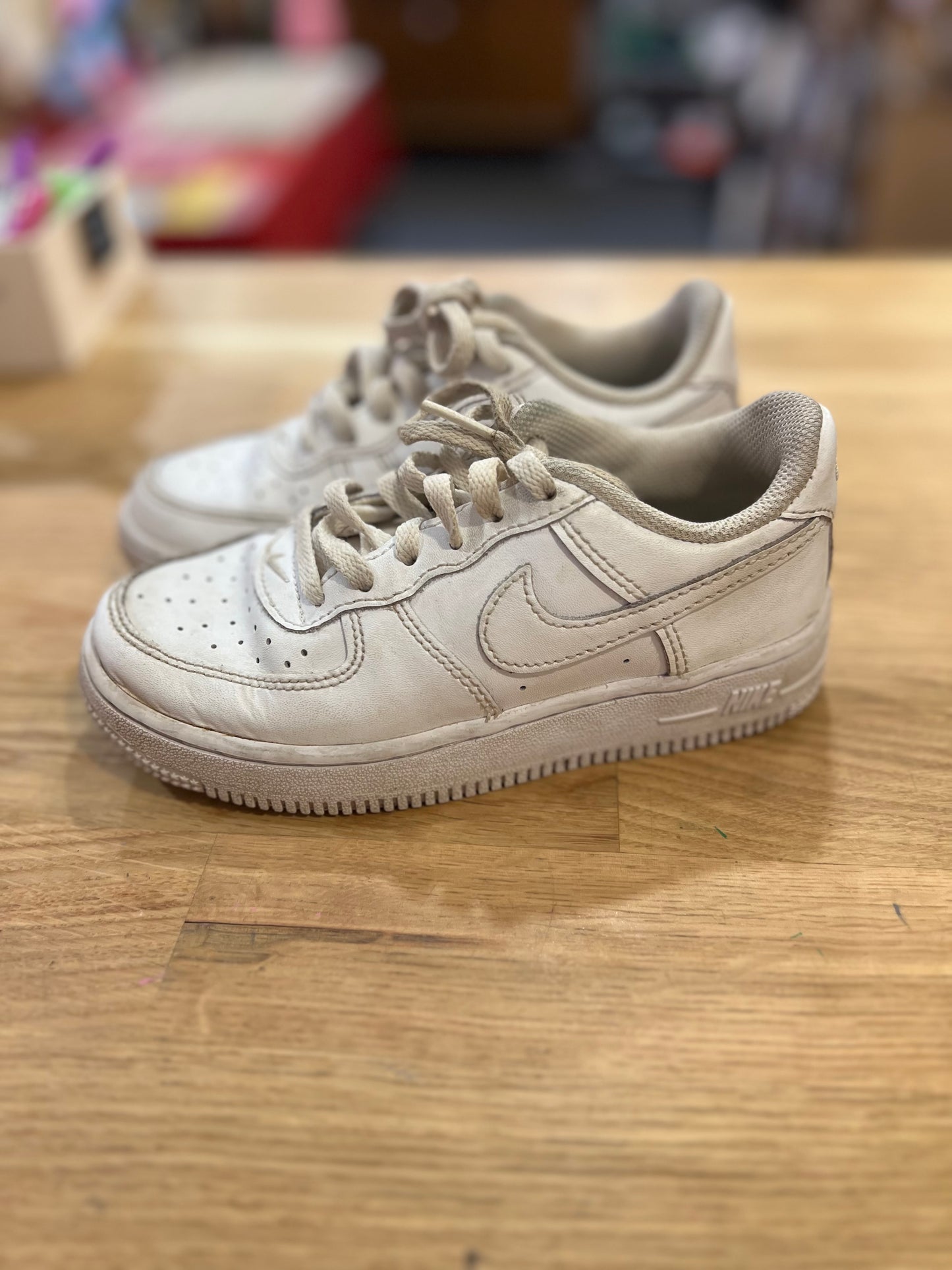 Nike Air Force One's (YOUTH)