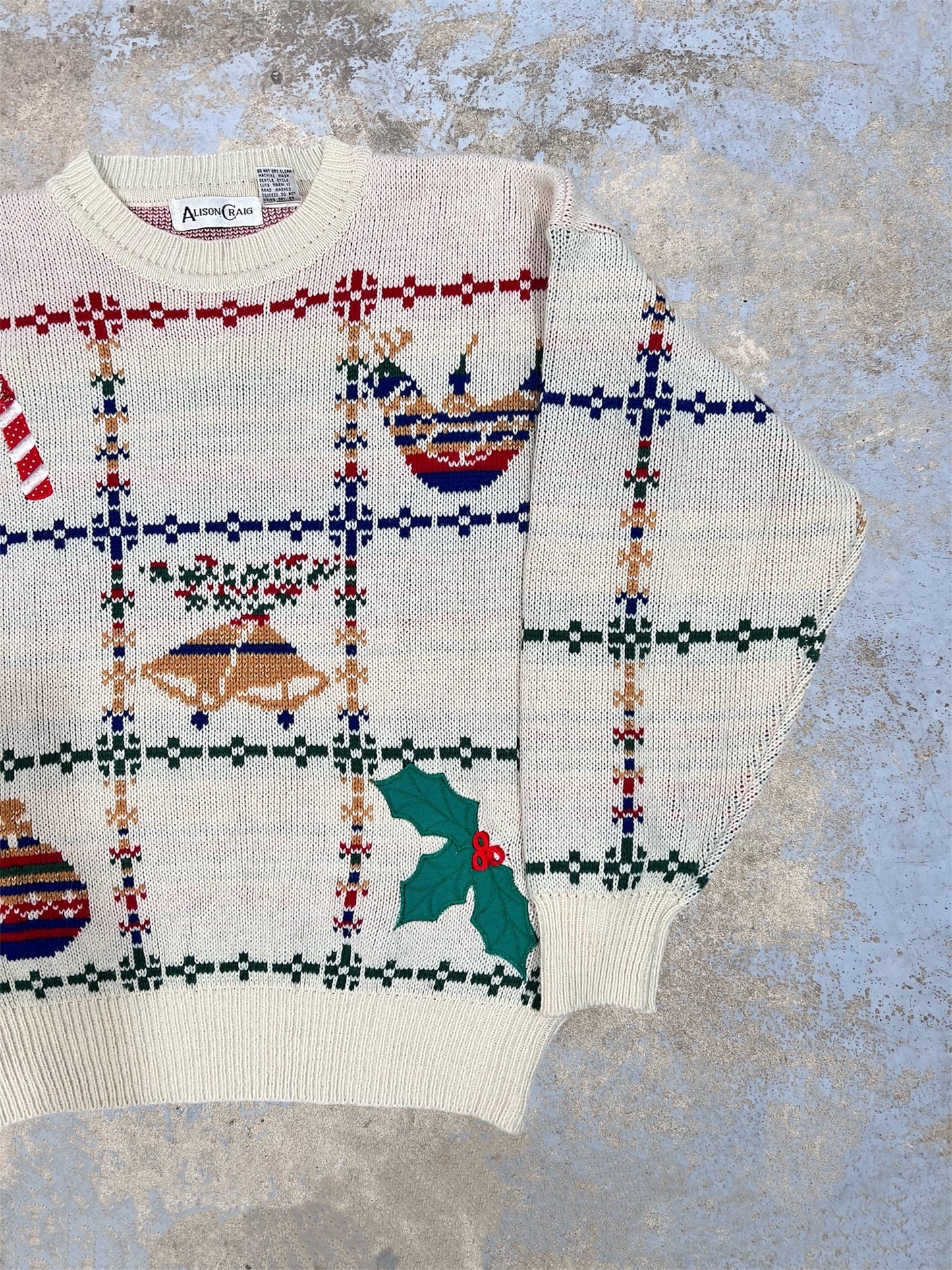 Vintage Holiday Themed Knit Sweater