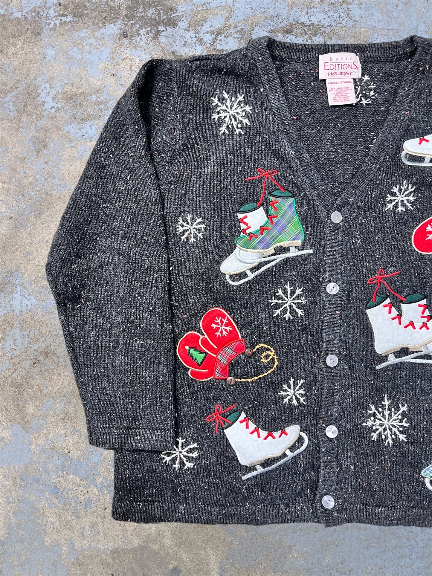 Vintage Embroidered Ice Skate & Mitten Holiday Themed Knit Cardigan