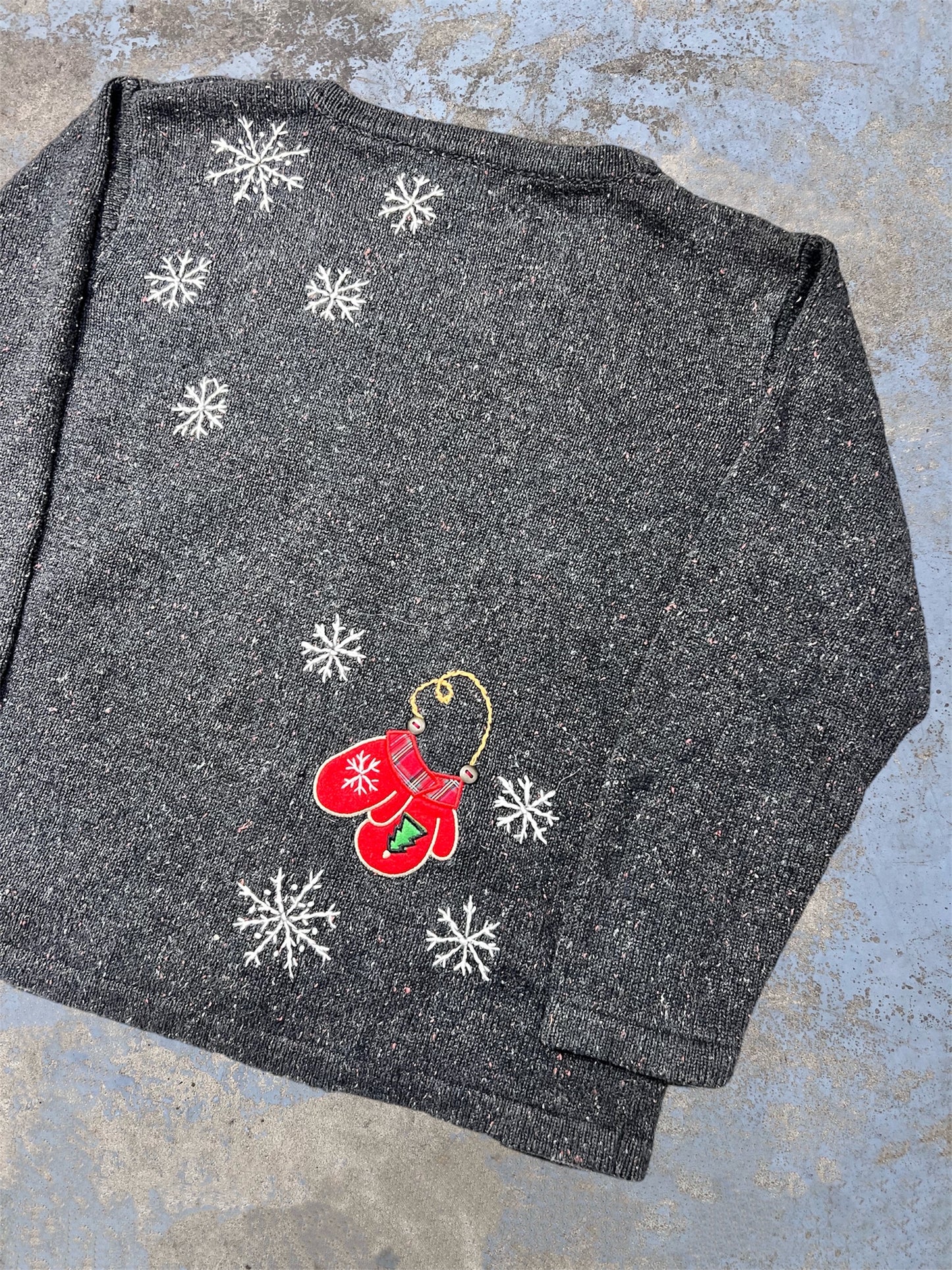 Vintage Embroidered Ice Skate & Mitten Holiday Themed Knit Cardigan