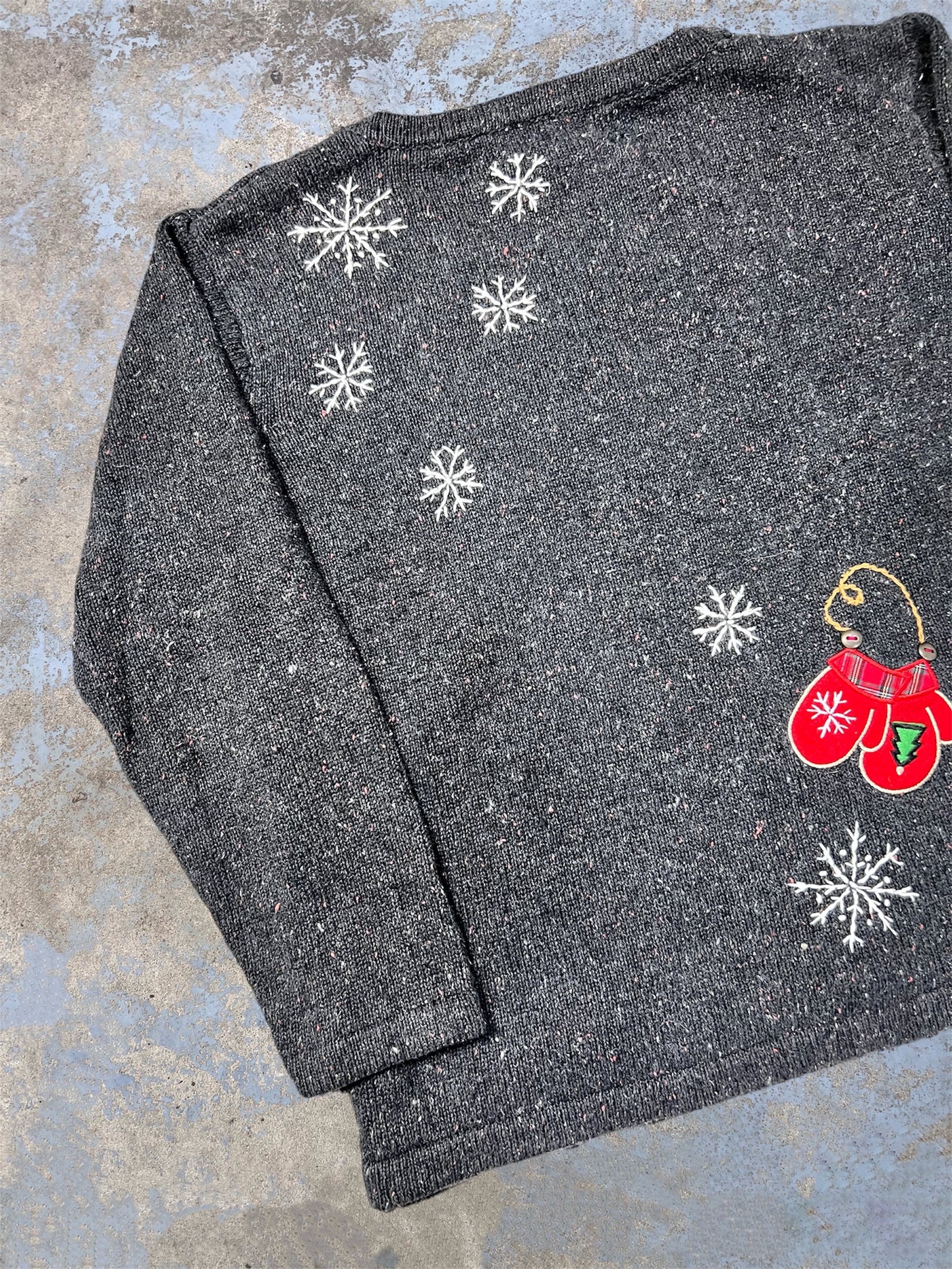 Vintage Embroidered Ice Skate & Mitten Holiday Themed Knit Cardigan