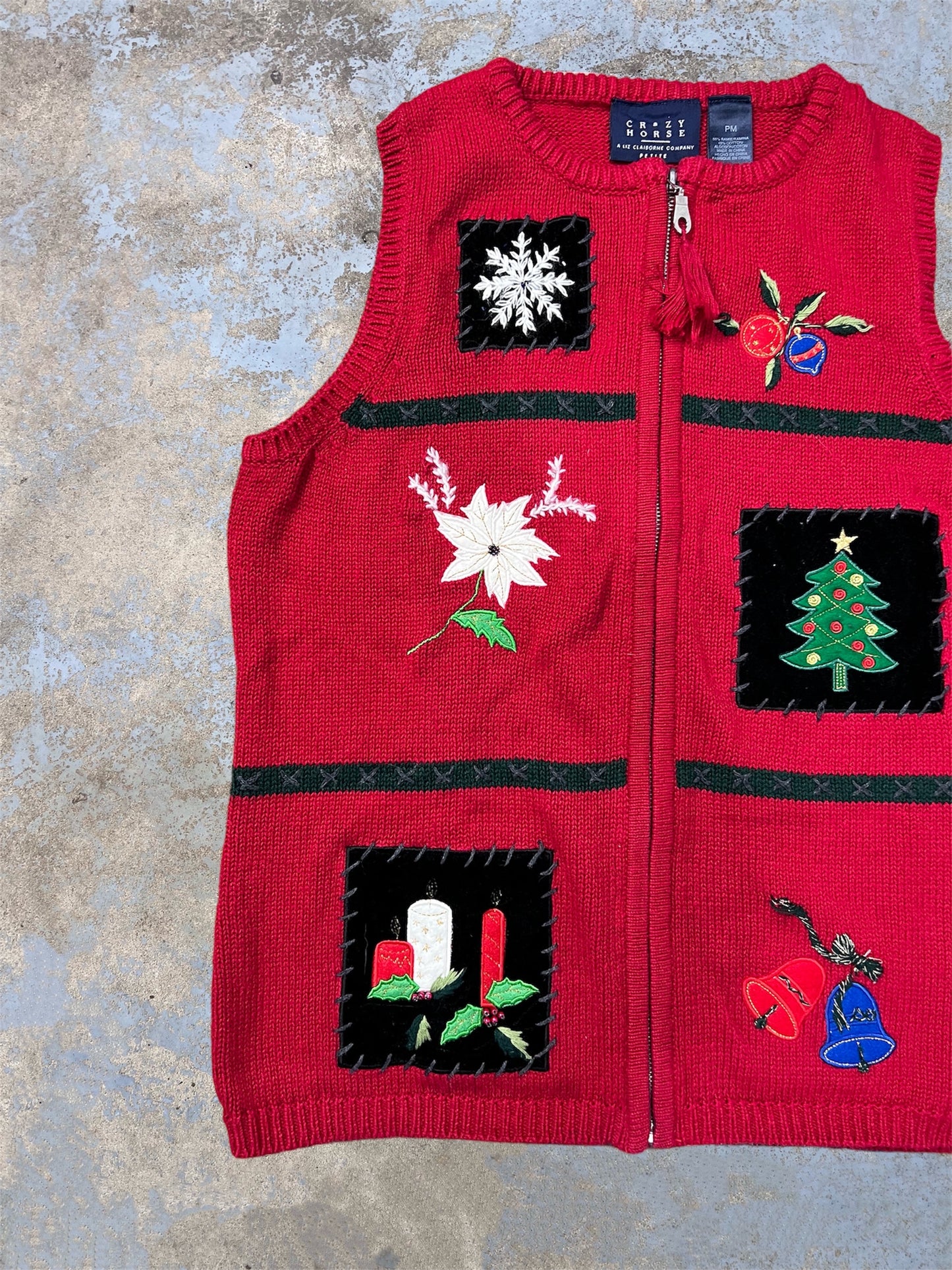 Vintage Embroidered Holiday Patchwork Themed Zip Up Knit Vest