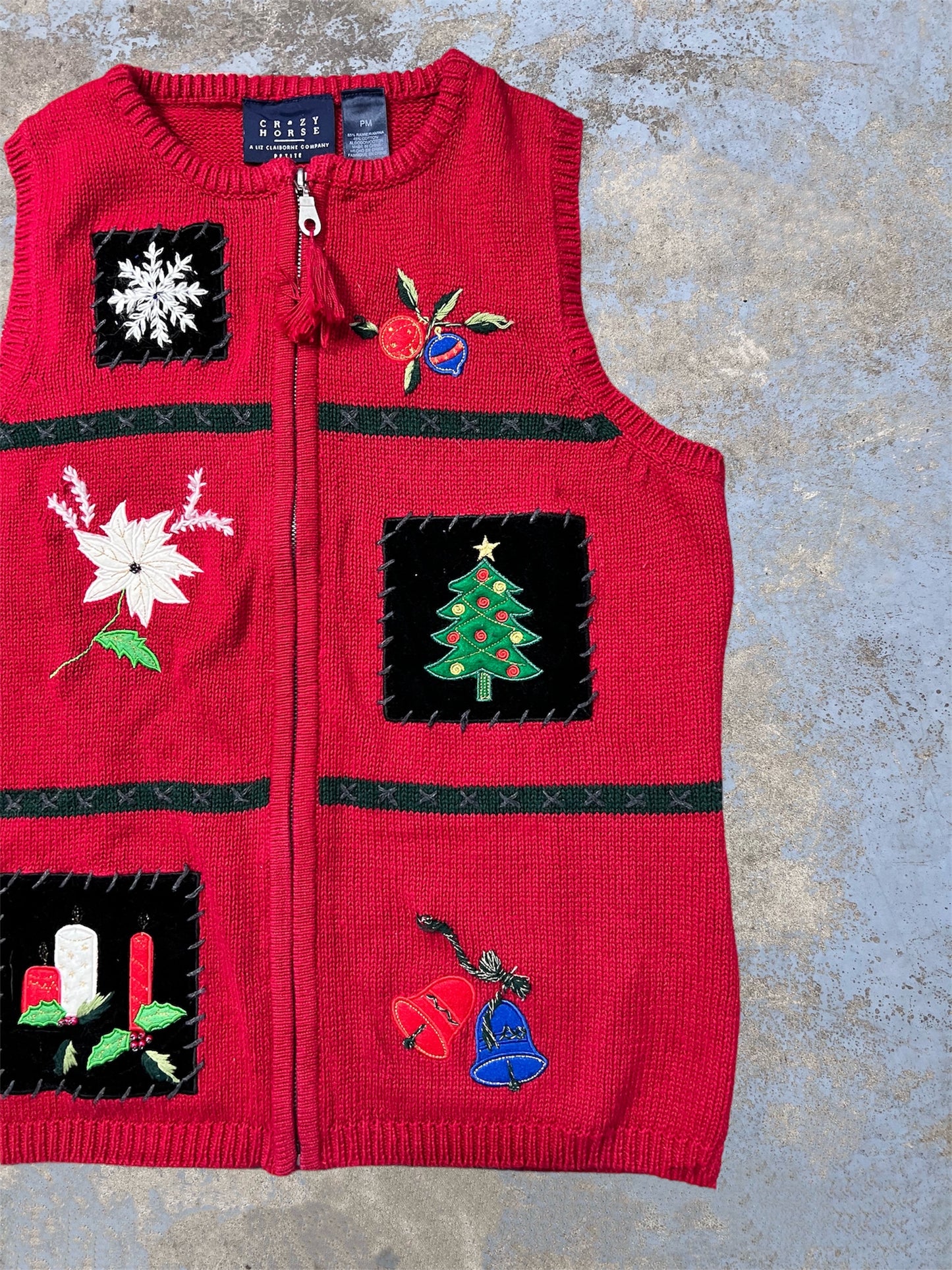 Vintage Embroidered Holiday Patchwork Themed Zip Up Knit Vest