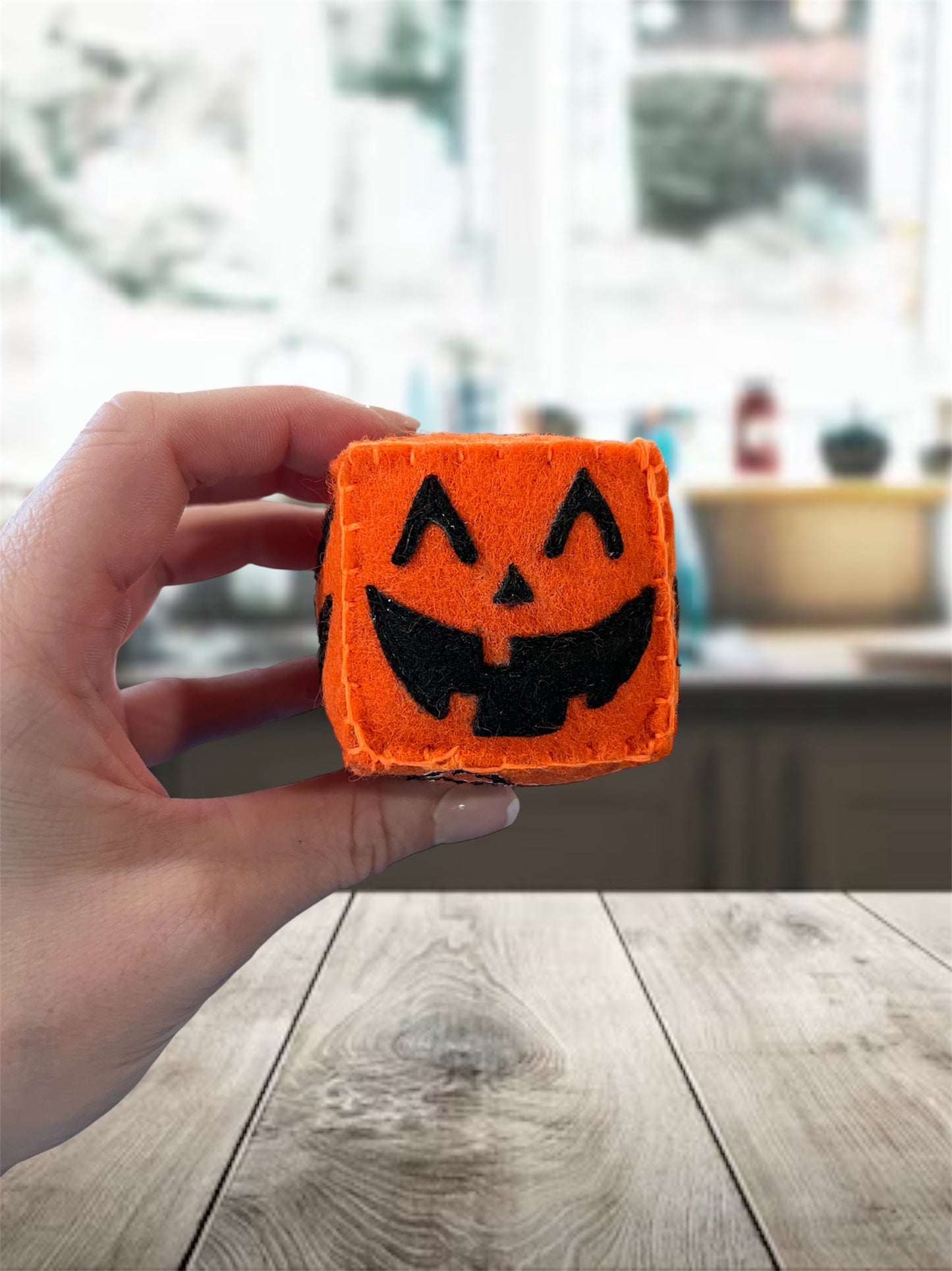 Jack-O-Lantern Felt Pin Cushion
