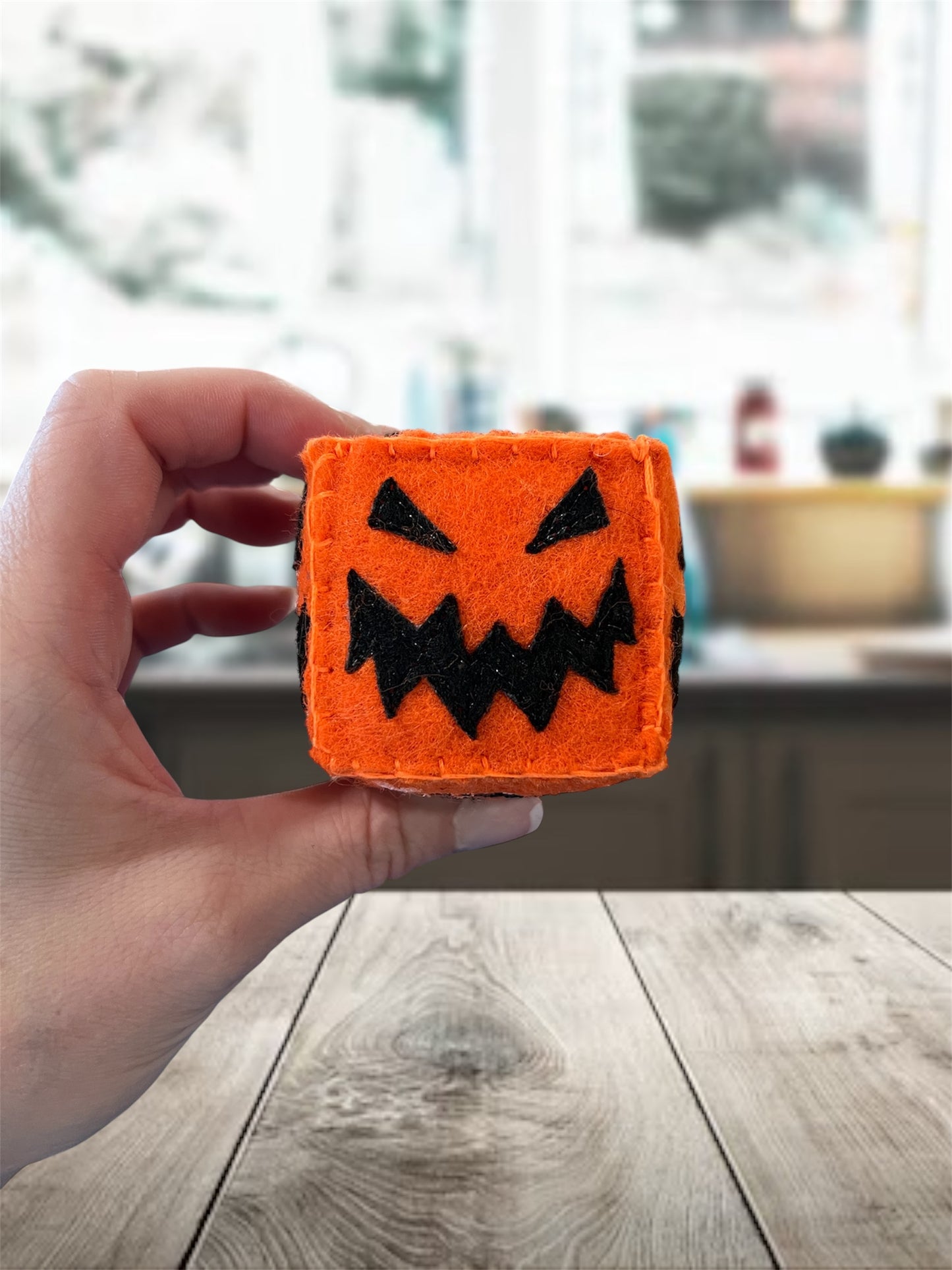 Jack-O-Lantern Felt Pin Cushion